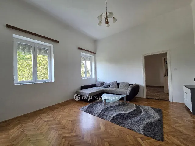 Eladó lakás Mezőhegyes 73 nm