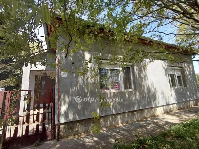 Eladó ház Pusztaföldvár 96 nm