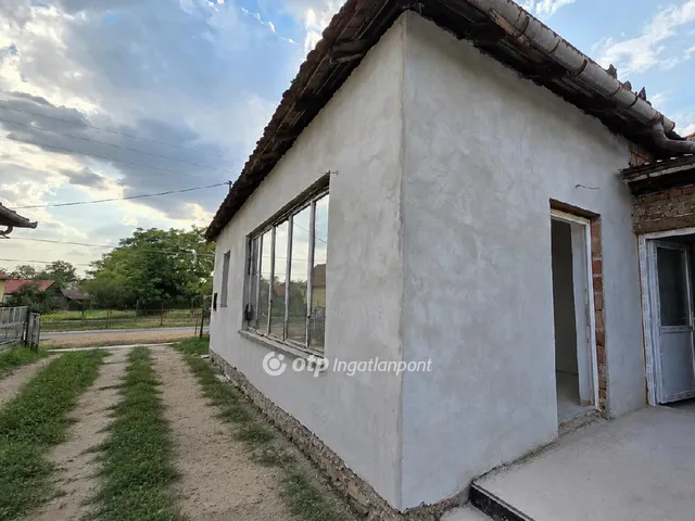 Eladó ház Fábiánsebestyén 168 nm