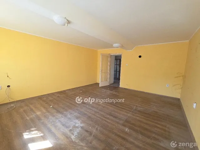 Eladó lakás Orosháza 62 nm