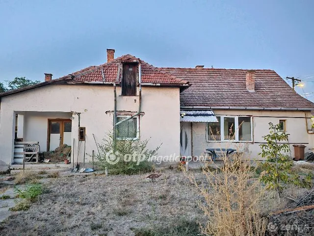 Eladó ház Csongrád 120 nm