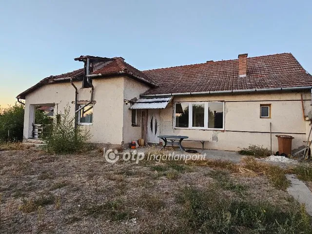 Eladó ház Csongrád 120 nm