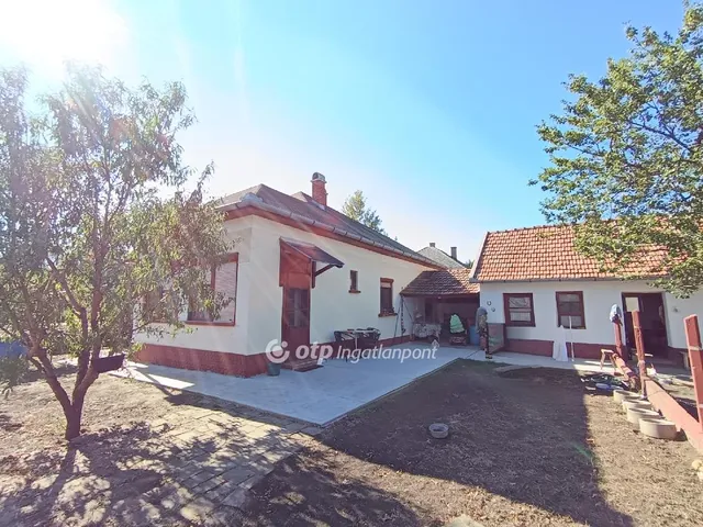 Eladó ház Gádoros 75 nm