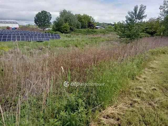 Eladó telek Balatonboglár 2394 nm