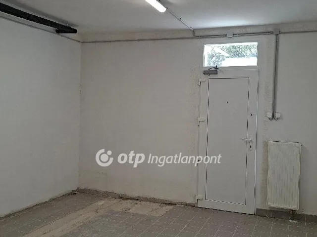 Eladó kereskedelmi és ipari ingatlan Marcali 42 nm