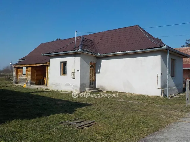 Eladó ház Mezőcsokonya 92 nm