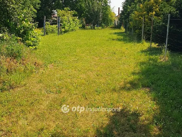 Eladó telek Kaposvár, Toponár 5617 nm