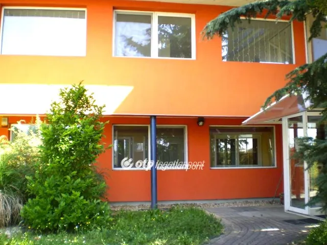 Eladó kereskedelmi és ipari ingatlan Kaposvár, Külterület 2300 nm