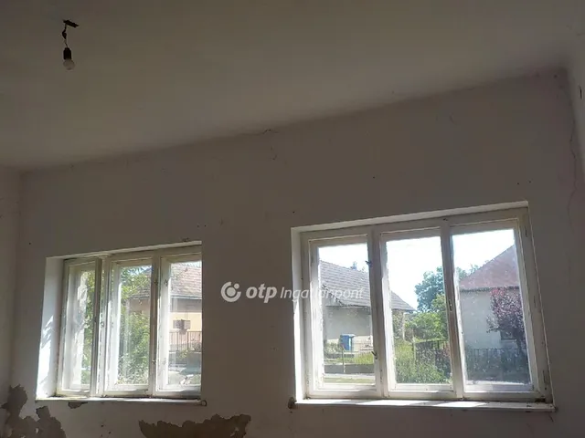 Eladó ház Somogygeszti, Központi rész 115 nm