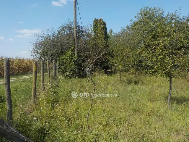 Eladó telek Kaposvár 1000 nm