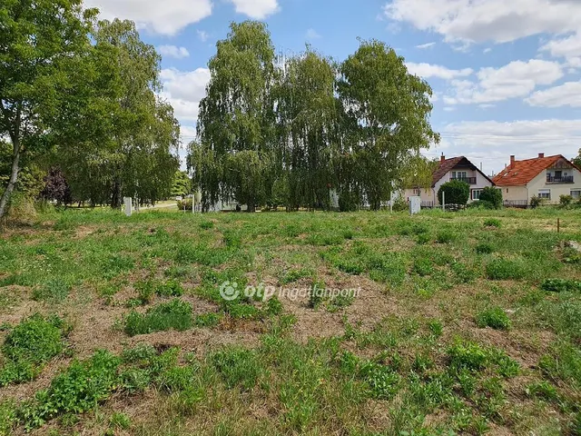 Eladó telek Taszár 1201 nm
