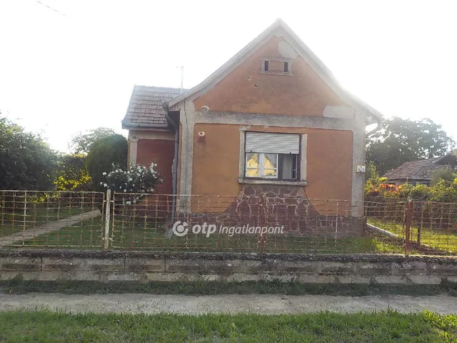 Eladó ház Mezőcsokonya 97 nm