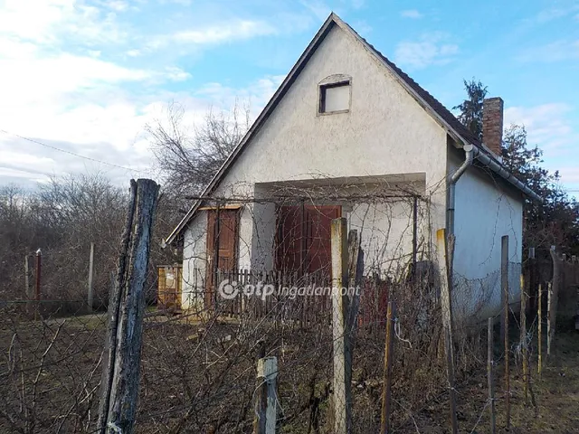 Eladó üdülő és hétvégi ház Kaposvár, Toponár 35 nm