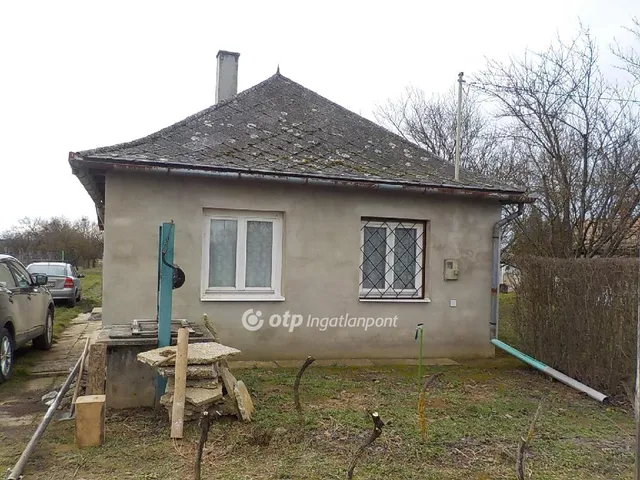 Eladó üdülő és hétvégi ház Kaposvár, Toponár 53 nm