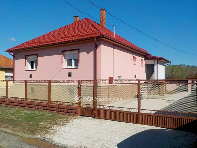 Eladó ház Kaposvár, Donner 141 nm