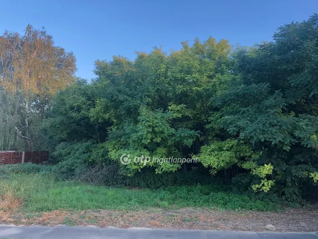 Eladó telek Kaposfő 768 nm