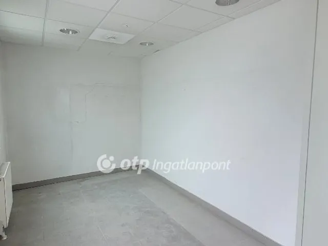 Eladó kereskedelmi és ipari ingatlan Szigetszentmiklós, Központ 72 nm