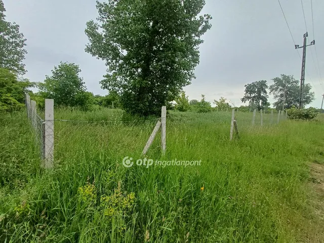 Eladó telek Dömsöd 560 nm