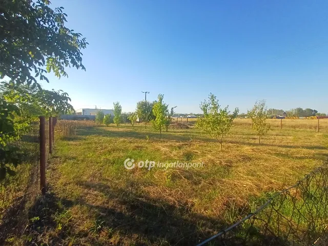 Eladó telek Halásztelek 1047 nm