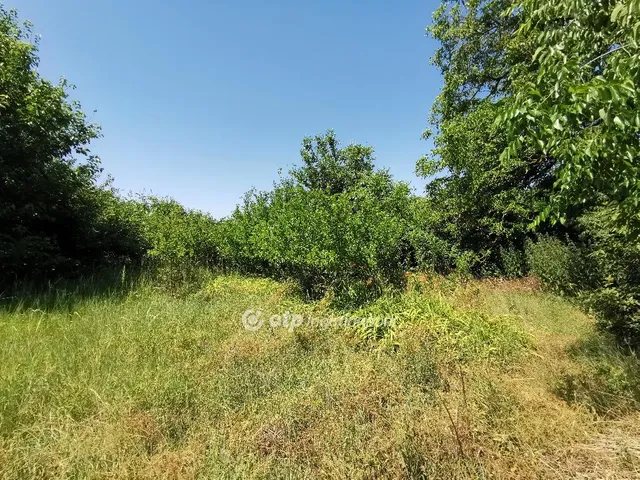 Eladó telek Dömsöd 1410 nm