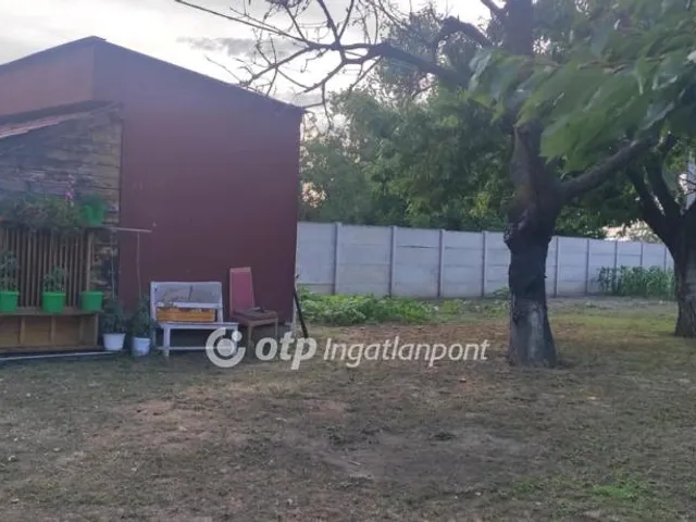 Eladó telek Szigetszentmiklós, zárt kerti övezet 1035 nm