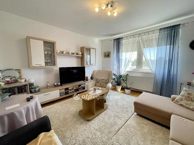 Kiadó lakás Budapest XXI. kerület, Vízmű lakótelep 54 nm