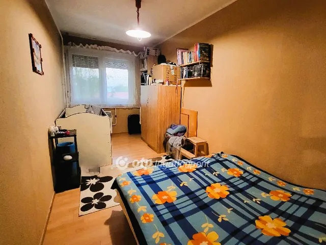 Eladó lakás Monor, Lakótelep 65 nm