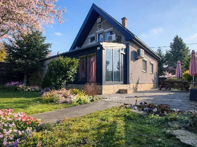 Eladó ház Áporka 93 nm