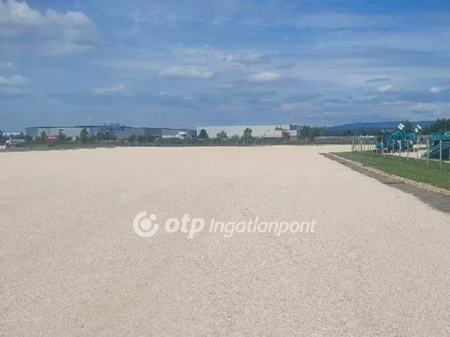 Kiadó telek Szigetszentmiklós 17418 nm