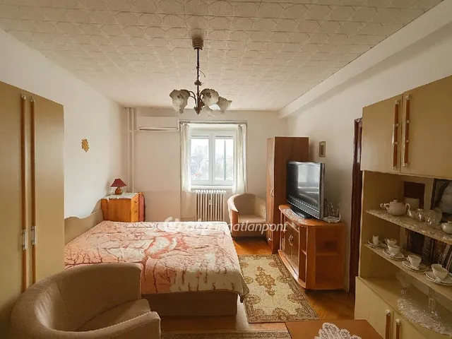 Eladó lakás Dunaújváros, Belváros 50 nm