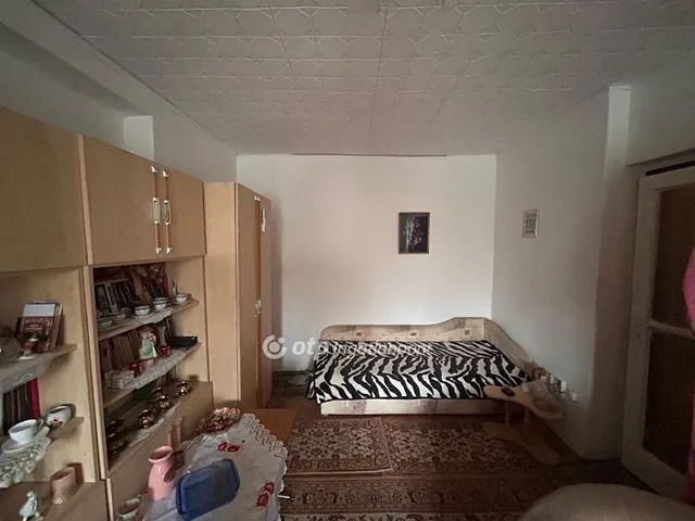 Eladó lakás Dunaújváros, Belváros 50 nm