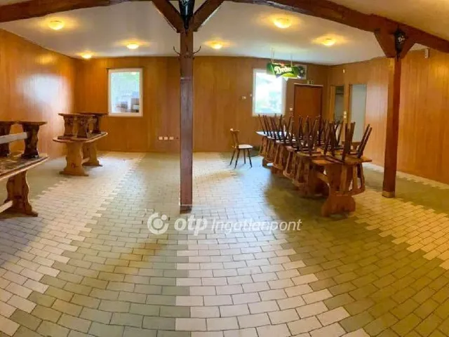 Eladó kereskedelmi és ipari ingatlan Szigetszentmiklós 110 nm