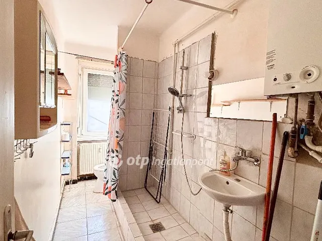 Eladó lakás Dunaújváros 39 nm