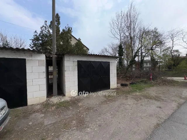 Eladó garázs Szigetszentmiklós 24 nm