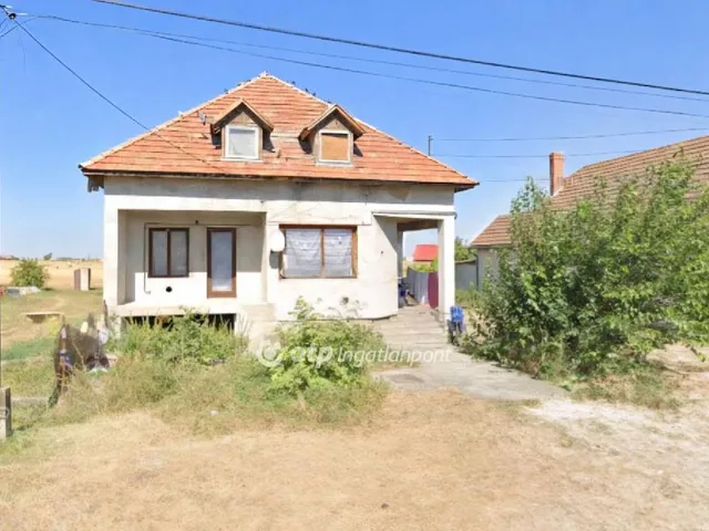 Eladó ház Kunszentmiklós, Tasskertes 85 nm