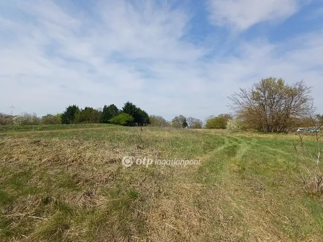 Eladó telek Taksony 4440 nm