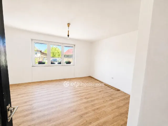 Eladó ház Dunavecse 85 nm