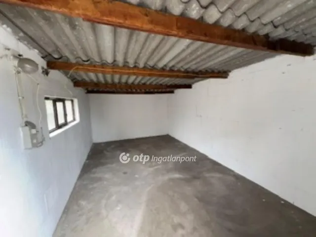 Eladó garázs Szigetszentmiklós 24 nm