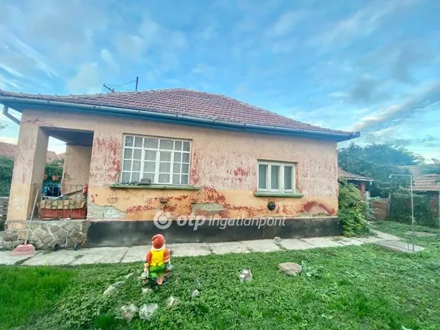 Eladó ház Jászapáti 47 nm