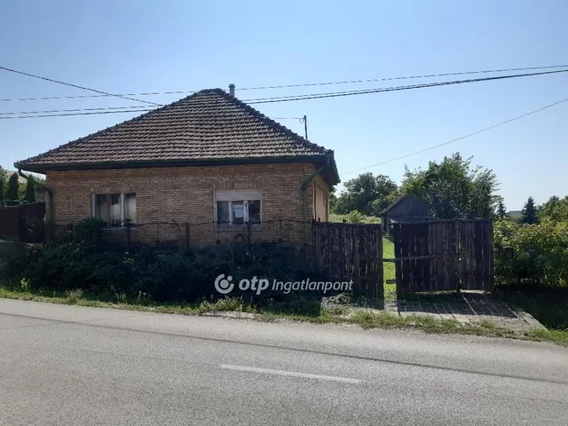 Eladó ház Vácszentlászló 78 nm