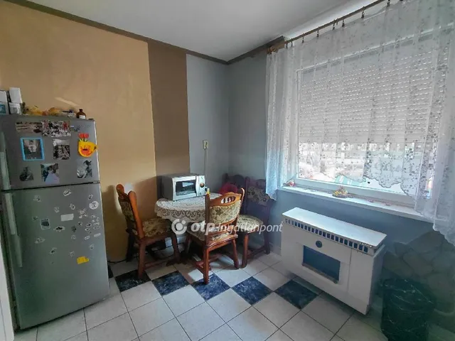 Eladó lakás Hatvan, Központ 49 nm