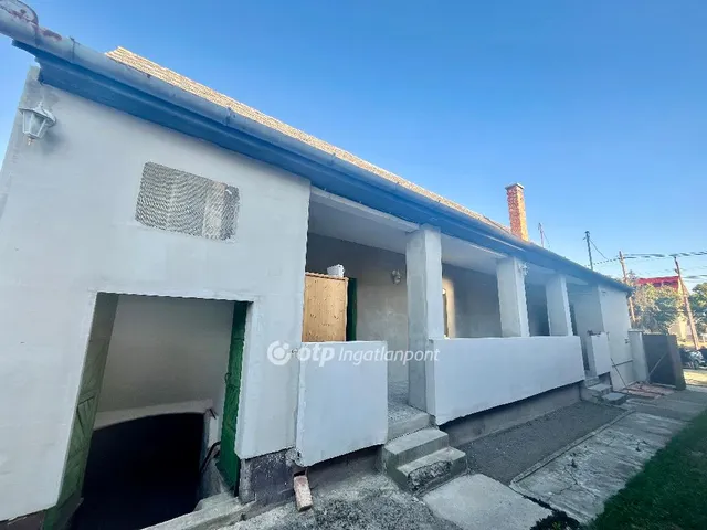 Eladó ház Gyöngyöshalász 96 nm