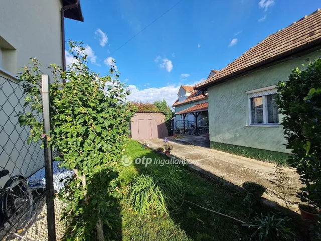 Eladó ház Gyál 200 nm