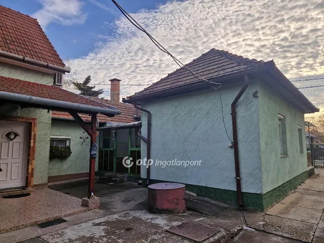 Eladó ház Gyál 200 nm