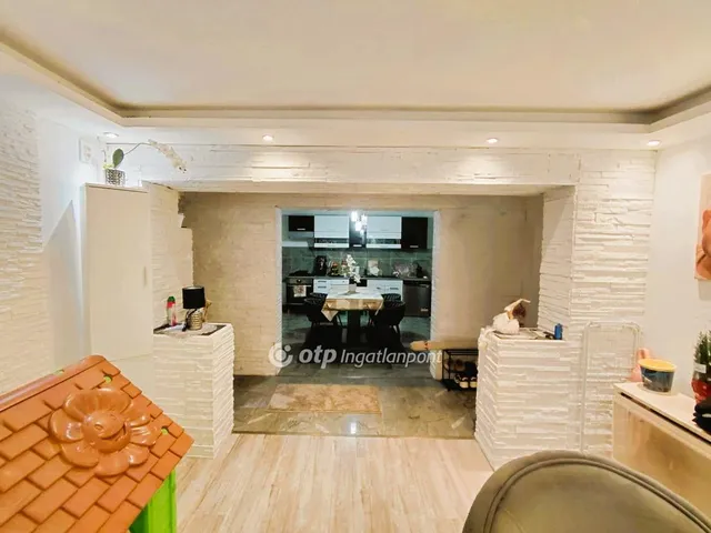 Eladó ház Jászfényszaru 70 nm