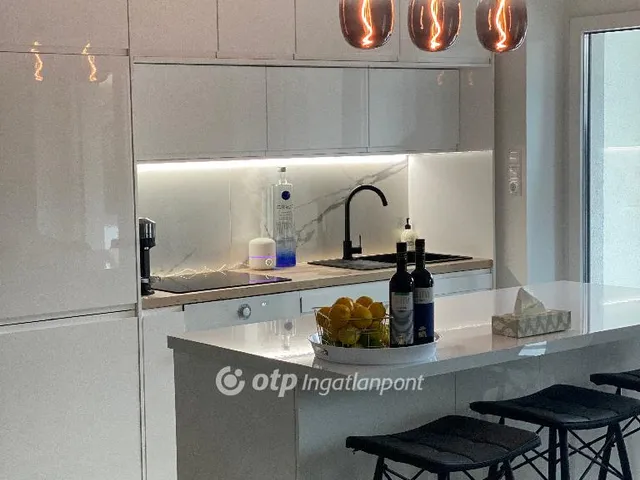 Eladó lakás Újhartyán 90 nm