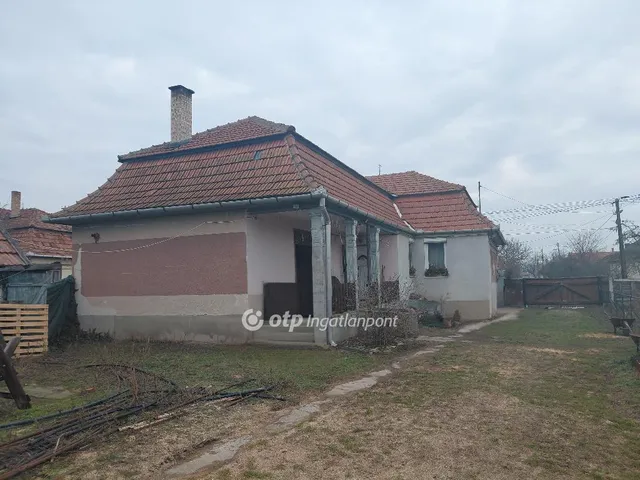 Eladó ház Jászfényszaru 96 nm