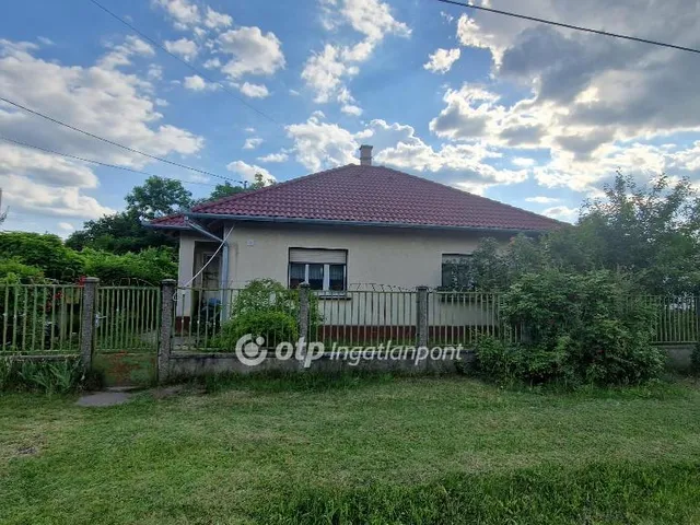 Eladó ház Újszilvás 73 nm