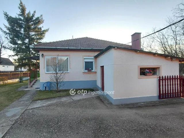 Eladó mezőgazdasági ingatlan Jászberény 71 nm