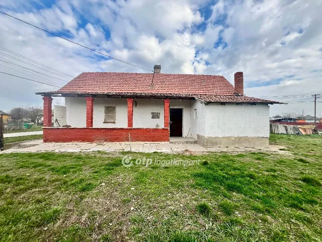 Eladó ház Jászladány 44 nm